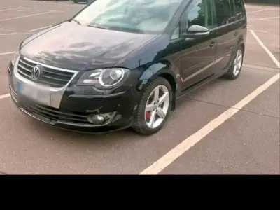 Gebraucht VW Touran 140 PS (102 kW) 2026 Andere farben Van / Kleinbus
