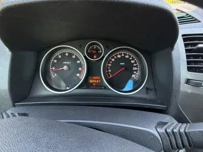 Brugt Opel Zafira 140 HK (102 kW) 2006 Sølv MPV