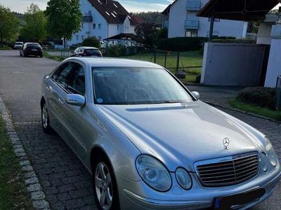 gebraucht Mercedes E240 E240 Avantgarde/AHK/wenigKM