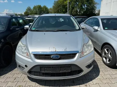 Gebraucht Ford Focus 109 PS (80 kW) 2010 Silber Kombi