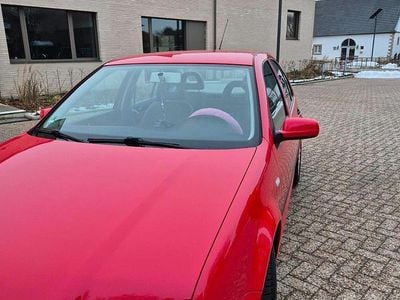 Gebraucht VW Bora 75 PS (55 kW) 2002 Rot Limousine
