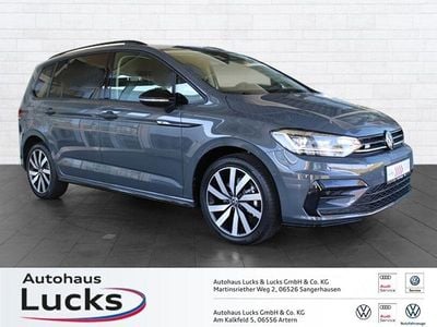 Grau (delfingrau metallic) Gebraucht 2024 VW Touran Highline Van / Kleinbus | 54.305 €