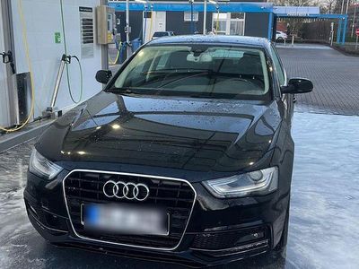 Gebraucht Audi A4 Design 150 PS (110 kW) 2015 Schwarz Limousine