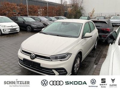 Grau Gebraucht 2023 VW Polo Style Limousine | 17.650 € (Guter Preis)