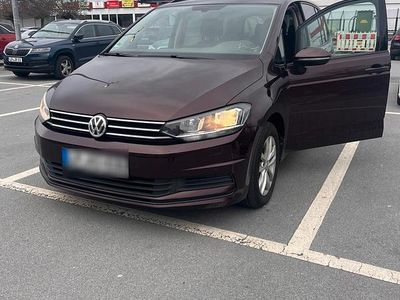 Occasion VW Touran 150 PK (110 kW) 2017 Rood MPV