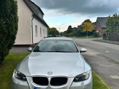 Gebraucht BMW 320 Performance 170 PS (125 kW) 2009 Silber Coupé