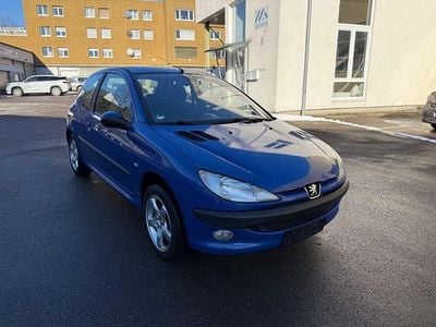 Blau Gebraucht 2001 Peugeot 206 Style Limousine | 690 € (Guter Preis)