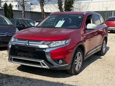 Gebraucht Mitsubishi Outlander Diamant Edition 150 PS (110 kW) 2020 Rot SUV