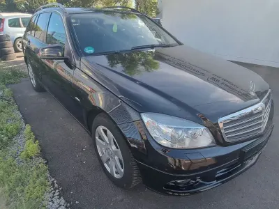 Gebraucht Mercedes C220 170 PS (125 kW) 2010 Schwarz Limousine