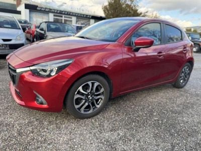 Gebraucht Mazda 2 Kizoku 90 PS (66 kW) 2017 Rot Limousine