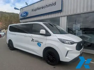 Używany Ford Tourneo Custom Trend 136 KM (100 kW) 2025 Andere Van