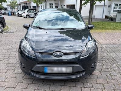 Gebraucht Ford Fiesta 81 PS (59 kW) 2011 Schwarz Kleinwagen