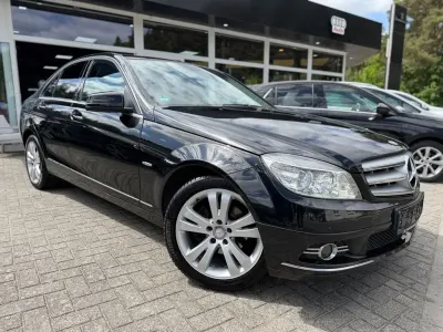 Gebraucht Mercedes C200 136 PS (100 kW) 2009 Schwarz Limousine