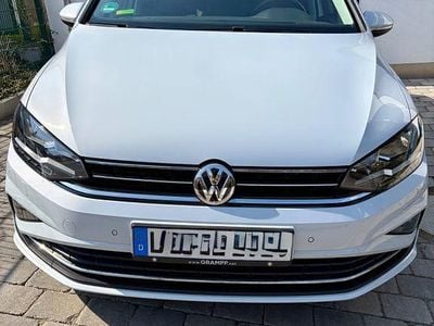 Gebraucht VW Golf Sportsvan Comfortline 131 PS (96 kW) 2018 Weiß Van / Kleinbus