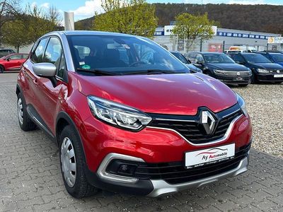 Usado Renault Captur Expression 118 CV (86 kW) 2018 Rojo SUV