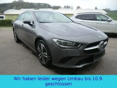 Gebraucht Mercedes CLA200 Shooting Brake 150 PS (110 kW) 2023 Grau Kombi