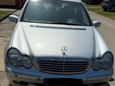 Mercedes C180