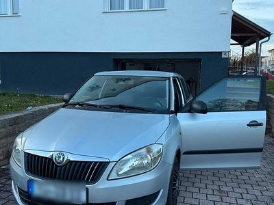 Silber Gebraucht 2011 Skoda Fabia Kombi | 4.000 € (Fairer Preis)
