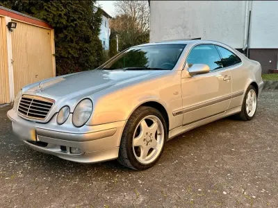 Gebraucht Mercedes CLK230 193 PS (141 kW) 1998 Silber Coupé