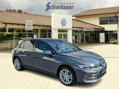 Gebraucht VW Golf VIII Style 150 PS (110 kW) 2024