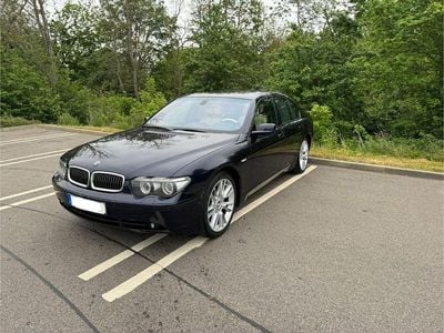 BMW 745