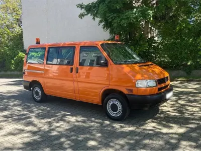 Gebraucht VW T4 102 PS (75 kW) 2002 Orange Van