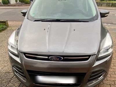 gebraucht Ford Kuga 2,0 TDCi 4x4 103kW Titanium -nur Parkunfall