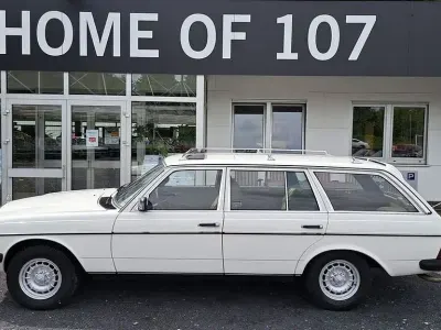 Gebraucht Mercedes 280 185 PS (136 kW) 1982 Weiß Limousine
