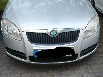 Gebraucht Skoda Fabia Ambiente 69 PS (50 kW) 2008 Silber Limousine