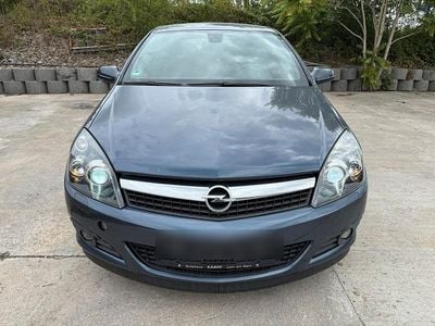 Opel Astra GTC