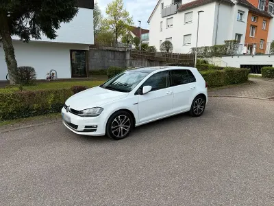 Gebraucht VW Golf VII 150 PS (110 kW) 2015 Weiß Limousine