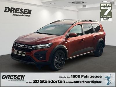 Gebraucht Dacia Jogger Expression 141 PS (103 kW) 2022 Gruen Van / Kleinbus