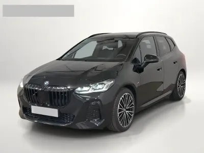 Gebraucht BMW 218 Active Tourer M Sport 136 PS (100 kW) 2025 Schwarz Van / Kleinbus