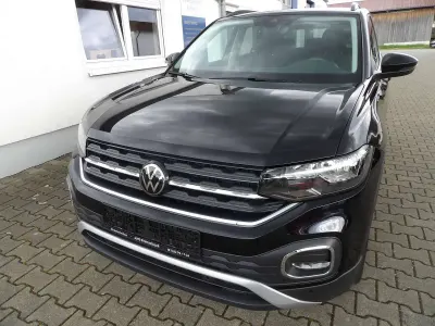 Gebraucht VW T-Cross Move 95 PS (69 kW) 2023 Deep blackperleffekt SUV