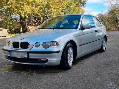 Gebraucht BMW 316 116 PS (85 kW) 2002 Silber Coupé