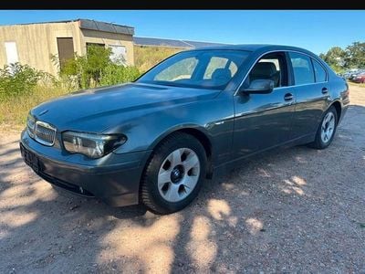 BMW 745