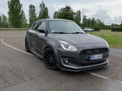 Gebraucht Suzuki Swift 111 PS (81 kW) 2018 Grau Kleinwagen