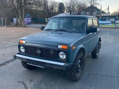 Gebraucht Lada niva 83 PS (61 kW) 2012 Schwarz SUV