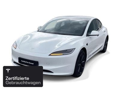 Begagnad Tesla Model 3 RWD 283 kW (385 HK) 2023 Vit Sedan