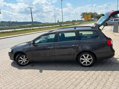 Gebraucht VW Passat 105 PS (77 kW) 2009 Braun Kombi