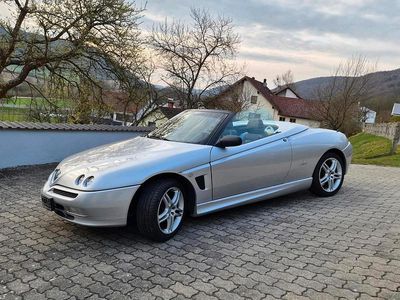 Gebraucht Alfa Romeo Spider 150 PS (110 kW) 2002 Silber Cabrio