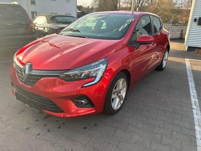 Gebraucht Renault Clio V Business 91 PS (66 kW) 2022 Rot Limousine