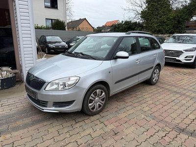 Gebraucht Skoda Fabia Ambition 90 PS (66 kW) 2012 Silber Kombi