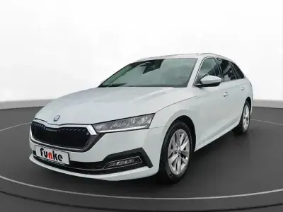 Gebraucht Skoda Octavia Style 150 PS (110 kW) 2021 Bila moon/moon white Kombi
