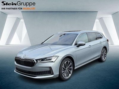 Neu Skoda Superb LAURIN & KLEMENT 193 PS (141 kW) 2025 Silber Kombi