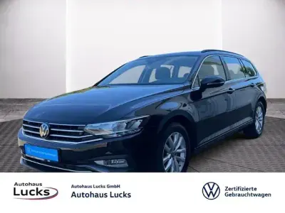 Gebraucht VW Passat 150 PS (110 kW) 2024 Deep black perleffekt (metallic) Kombi