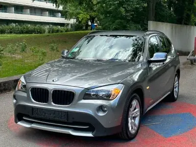 Gebraucht BMW X1 143 PS (105 kW) 2012 Grau SUV
