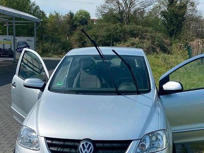 Gebraucht VW Fox 60 PS (44 kW) 2011 Grau Kleinwagen