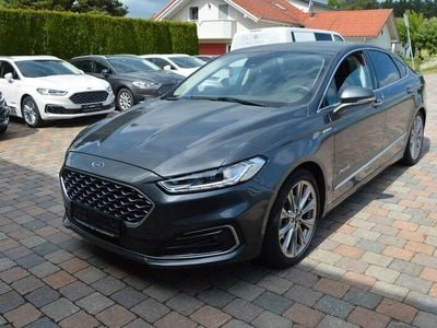 Grau Gebraucht 2019 Ford Mondeo Vignale Limousine | 18.980 € (Fairer Preis)
