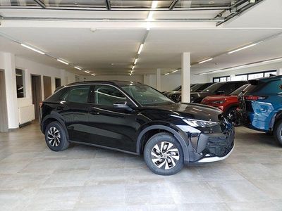 Neu VW T-Roc Trendline 116 PS (85 kW) 2026 Grenadillschwarzmetallic SUV